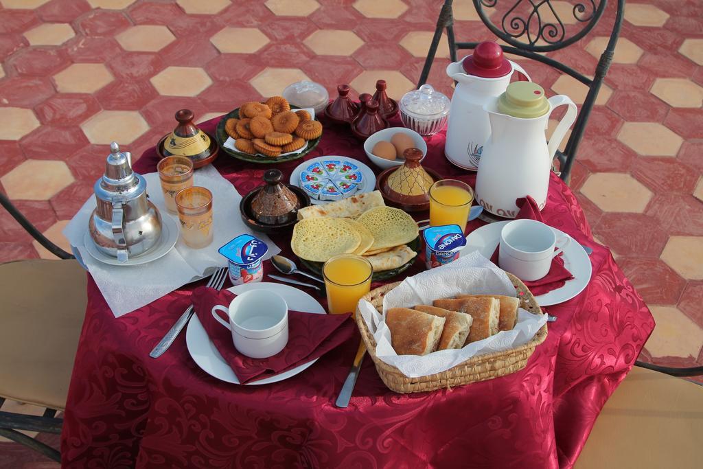 Kasbah Valentine Bed & Breakfast Ait Benhaddou Exterior photo